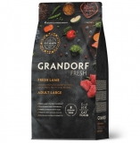 GRANDORF FRESH для взрослых кошек крупных пород с чувствительным пищеварением или склонных к аллергии Свежее мясо ягненка с бататом 400г
